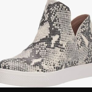 Steve Madden Women Faux Snake Skin Hi Top sneakers